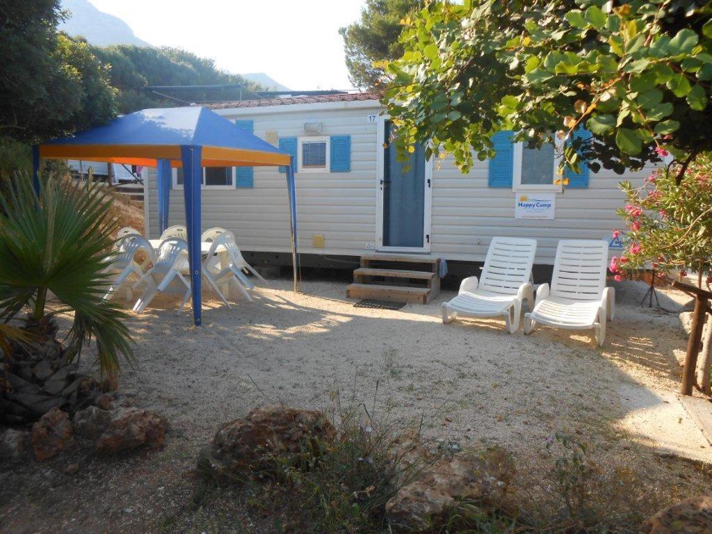 Happy Camp Mobile Homes In El-Bahira Camping Village San Vito Lo Capo Exterior photo
