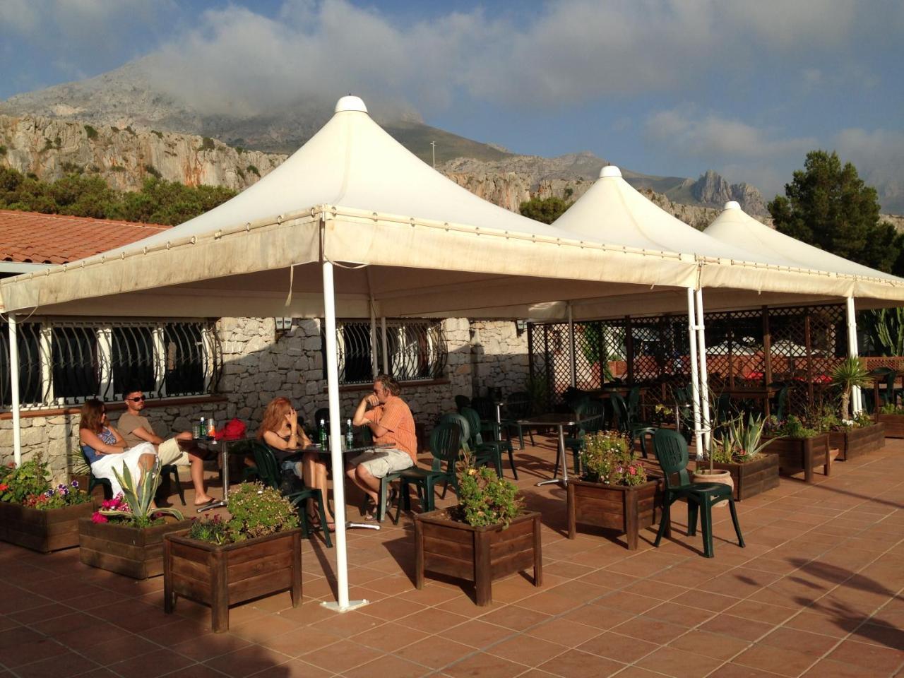 Happy Camp Mobile Homes In El-Bahira Camping Village San Vito Lo Capo Exterior photo
